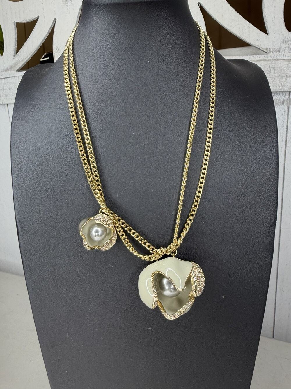 Swarovski Jewelry Limelight Double Flower Pendant With Pearl Necklace Sparkle